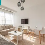 180Home Luxury Triana Jacinta